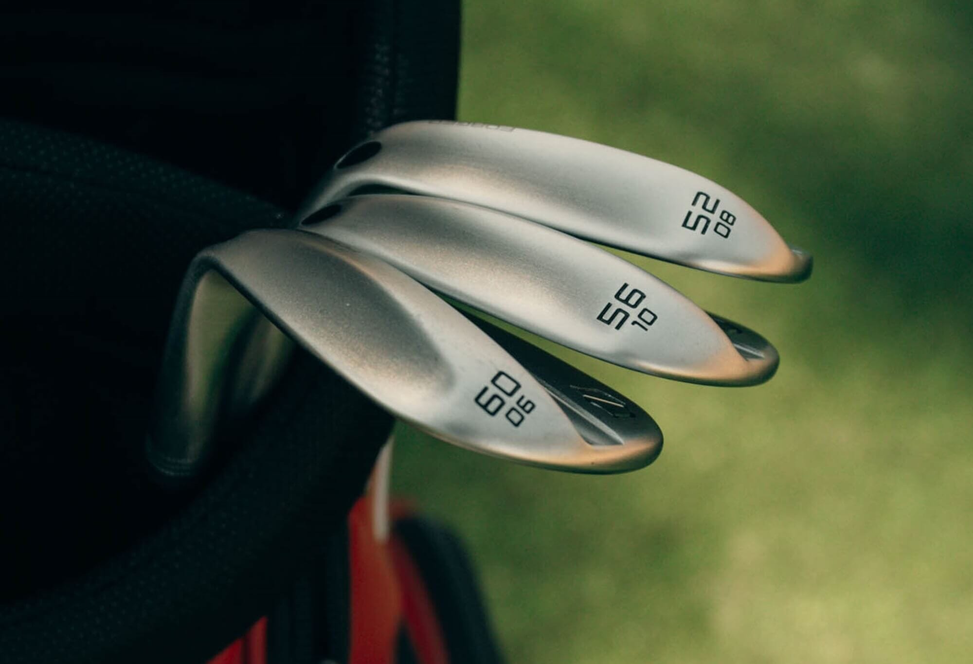 Cómo Dar Efecto a la Bola de Golf: 3 trucos sencillos para más control