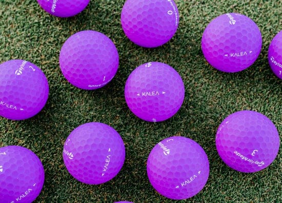 Las mejores bolas de golf para mujer: nuestra guía completa