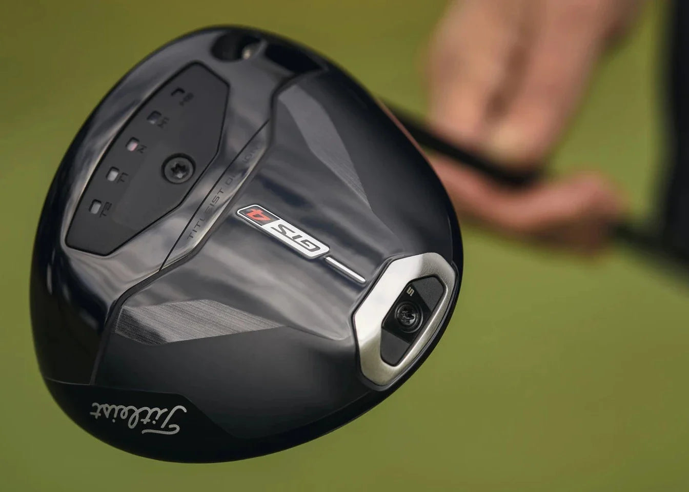 Driver low-spin et Titleist GTS4 : comment bien choisir pour gagner en distance