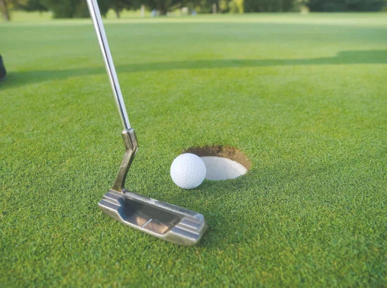 Los Mejores Accesorios para Mejorar el Putter de Golf