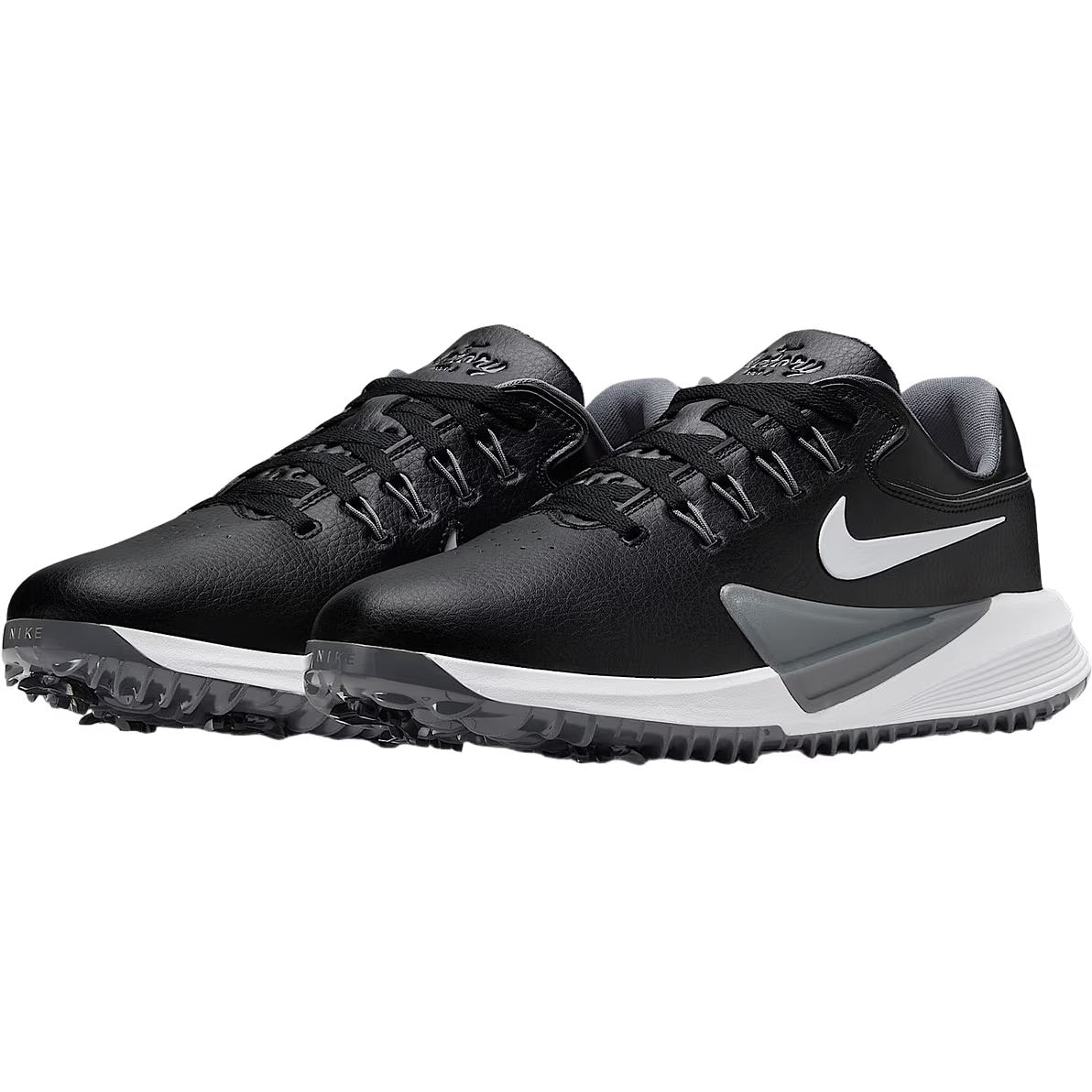 Nike Chaussures Victory Pro 4 Noir / Blanc - GolfCenter.fr